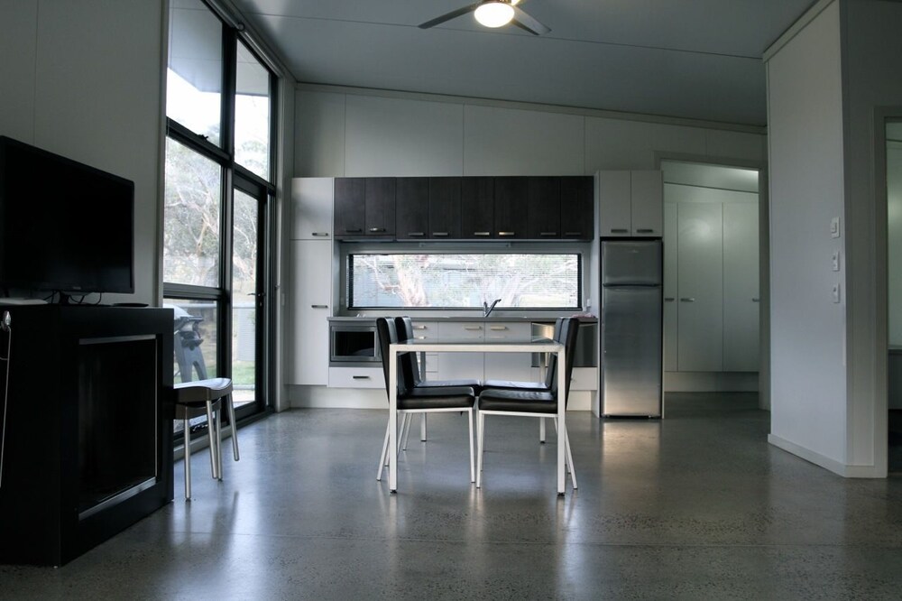 Ecocrackenback 19 'Sustainable chalet close to the slopes.'