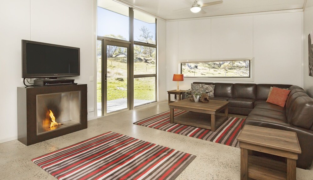 Ecocrackenback 19 'Sustainable chalet close to the slopes.'