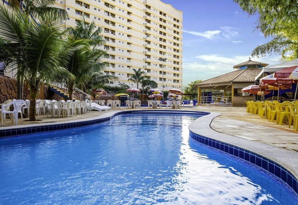 Golden Dolphin Grand Hotel Flat Caldas Novas Brésil Expedia Fr Vue Aérienne Piscine En Plein Air