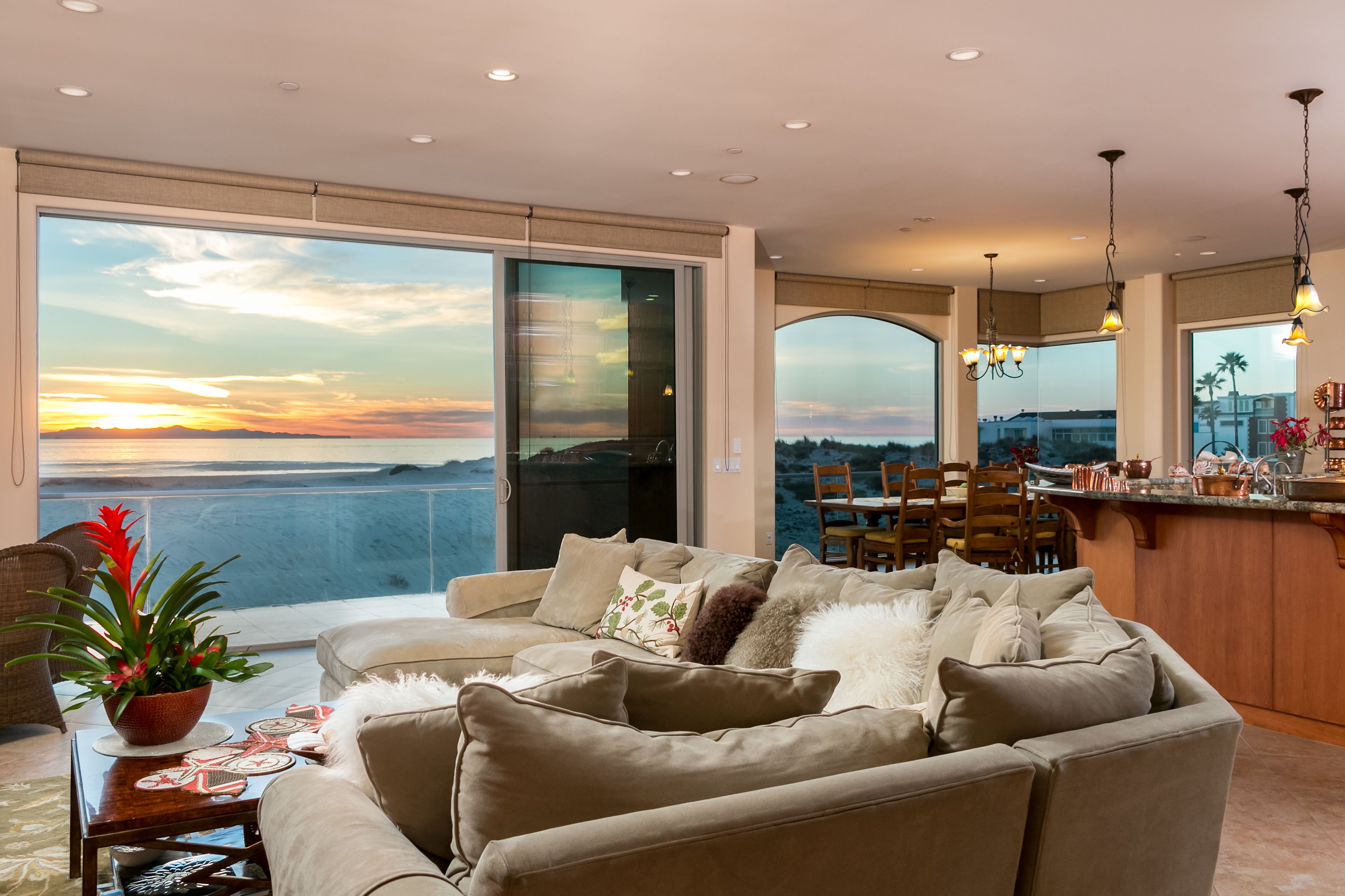 1551 Mandalay Beach Road Home in Oxnard, United States