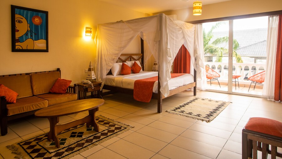 CityBlue Creekside Hotel & Suites.