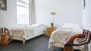 Desk, blackout drapes, free WiFi, linens