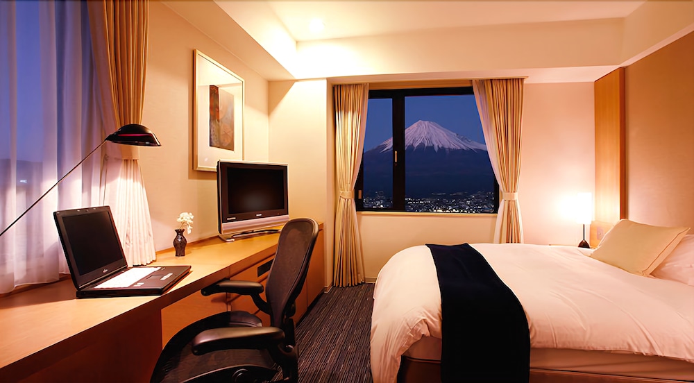Hotel Grand Fuji in Fuji, Japan
