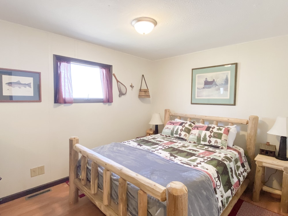 Onekama Vacation Home near Portage Lake Onekama Vrbo