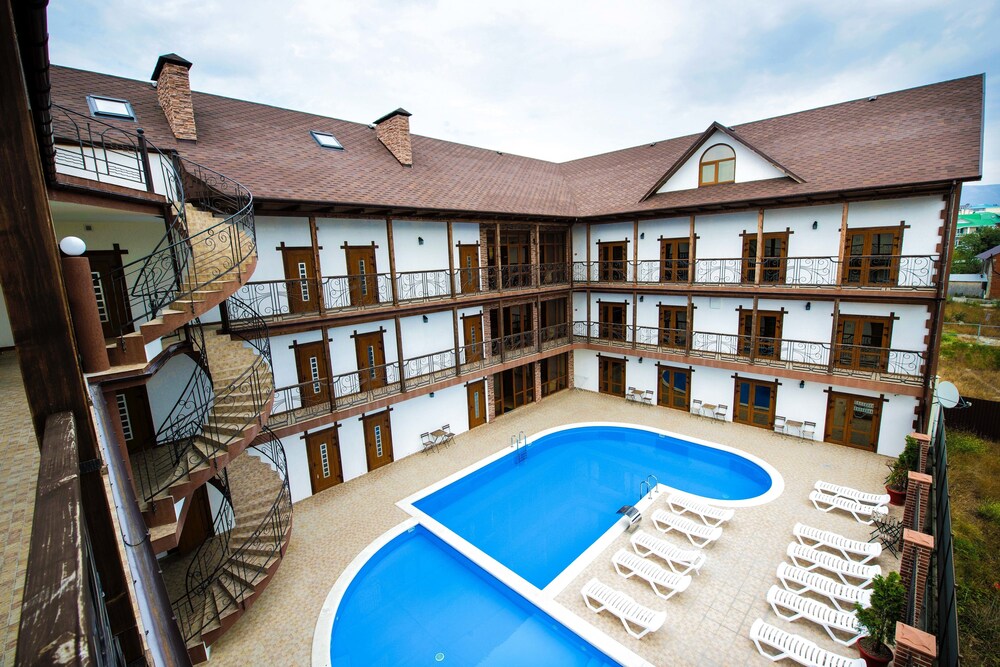 3 Star Hotels