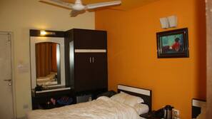 Minibar, skrivbord och gratis wi-fi