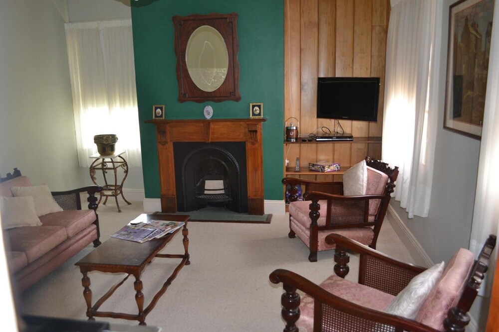 Stoke House Bed and Breakfast Deals & Reviews (Carcoar, AUS) Wotif