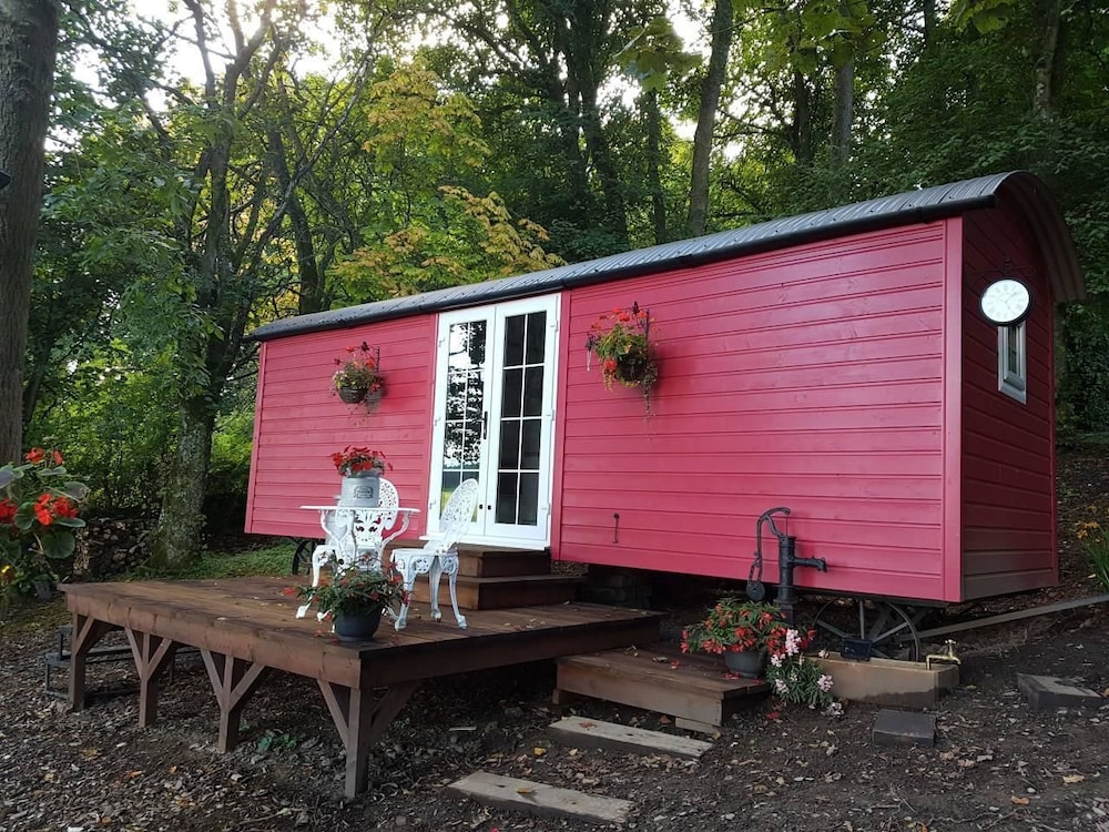 Borthwickbrae Shepherd's Hut in Hawick, United Kingdom