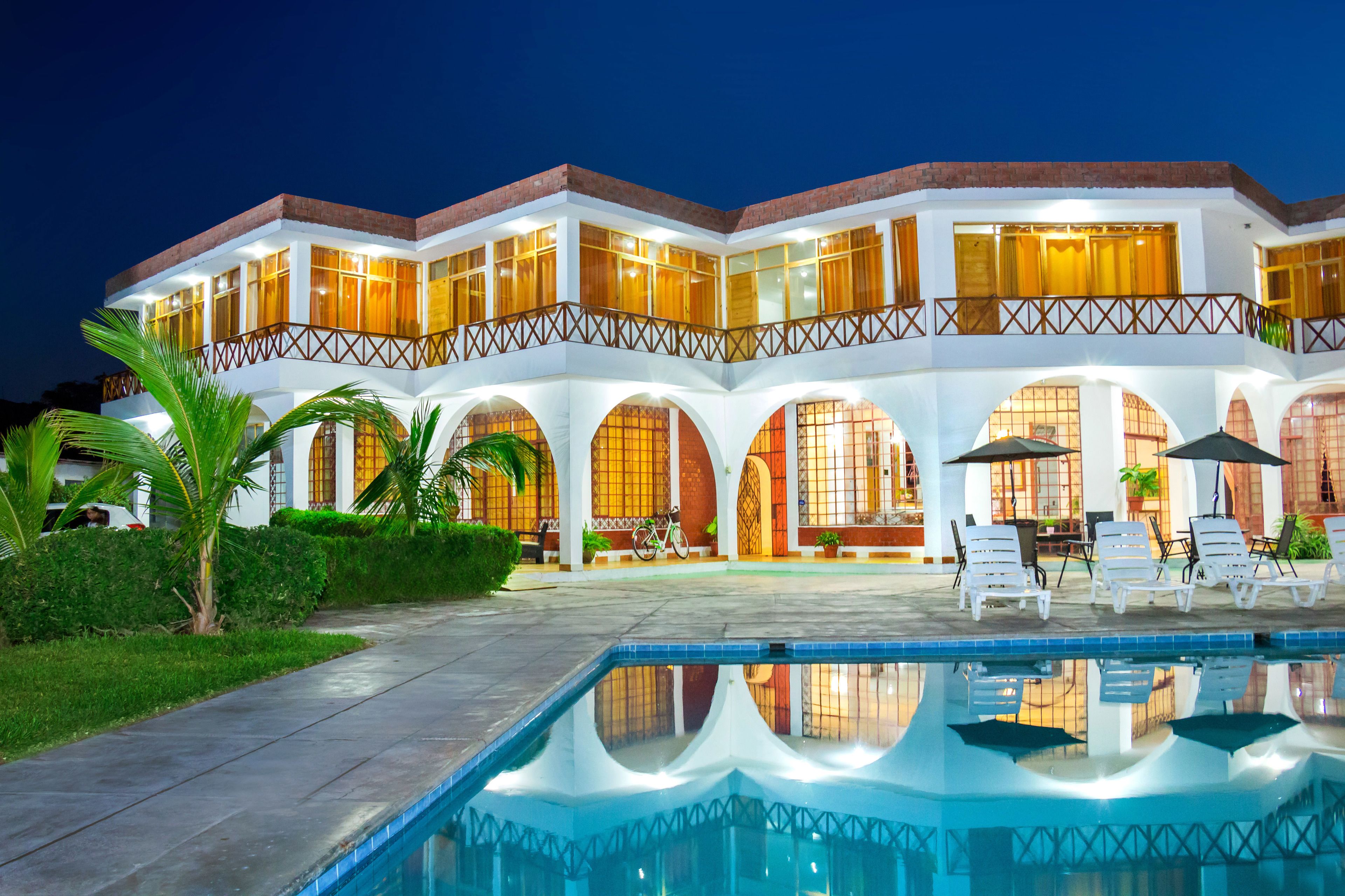 Hotel Cocos Inn in Ica, Peru