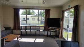 WiFi, linens, wheelchair access