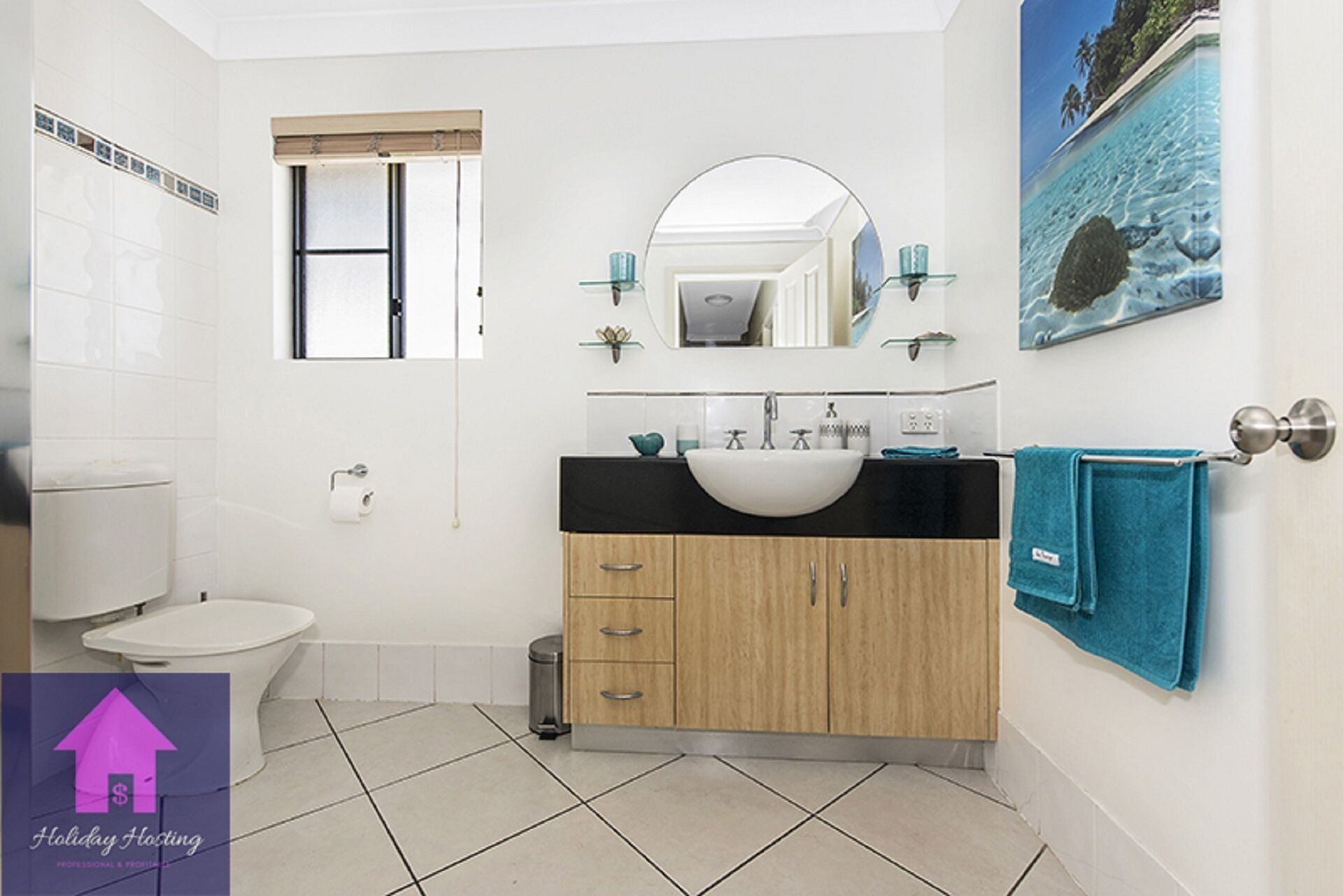 Strand Apartment- Pools, Casino, Cafes, Ferry