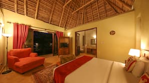 Minibar, escritorio, wifi gratis y ropa de cama