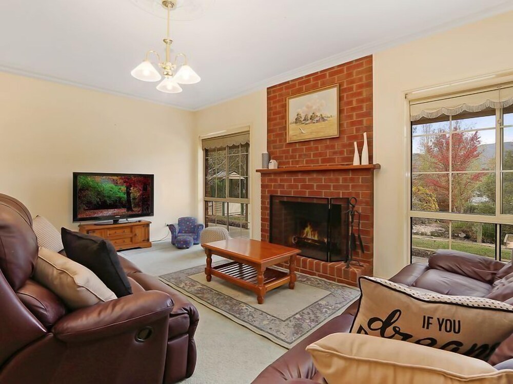 Alpine Mist - Spacious 5 bedroom home