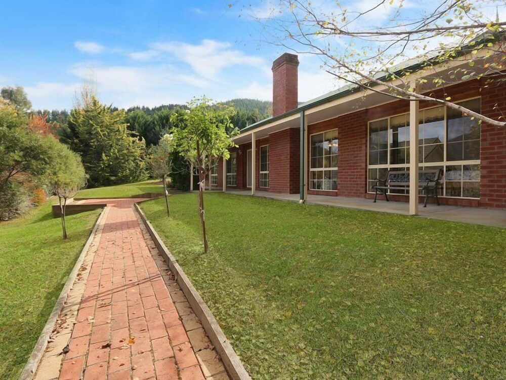 Alpine Mist - Spacious 5 bedroom home