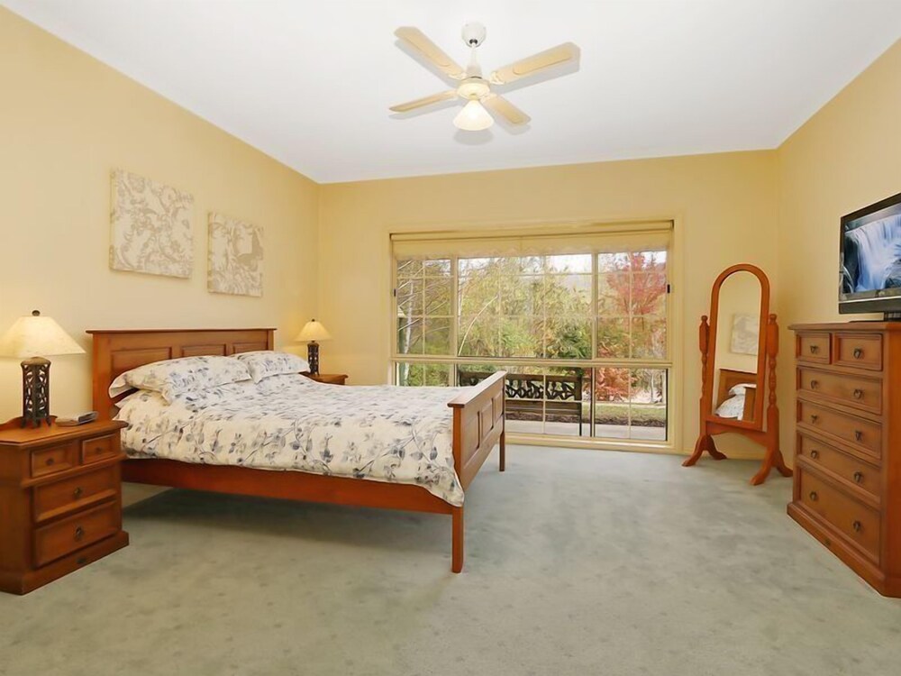 Alpine Mist - Spacious 5 bedroom home