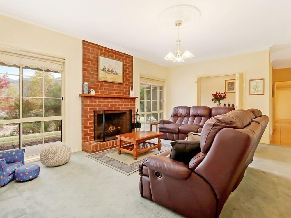 Alpine Mist - Spacious 5 bedroom home