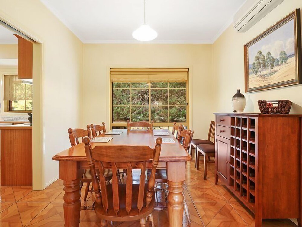 Alpine Mist - Spacious 5 bedroom home