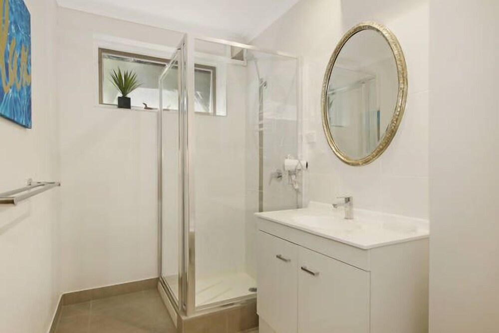Cedar 6 - fully renovated apartment