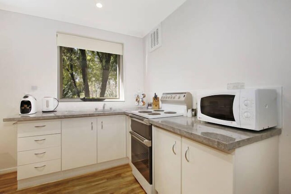 Cedar 6 - fully renovated apartment