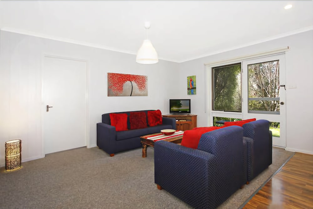 Cedar 6 - fully renovated apartment