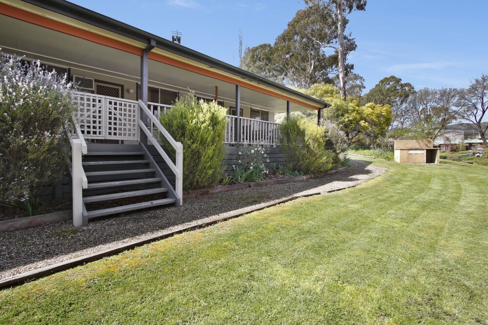 Snowstream Riverside Apartments – Unit 2