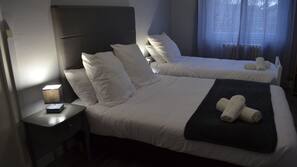 Bureau, Wi-Fi gratuit, draps fournis