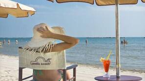 Spiaggia privata nelle vicinanze, lettini da mare, ombrelloni