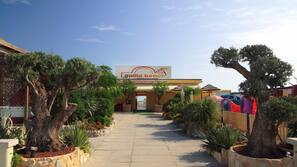 Spiaggia privata nelle vicinanze, lettini da mare, ombrelloni