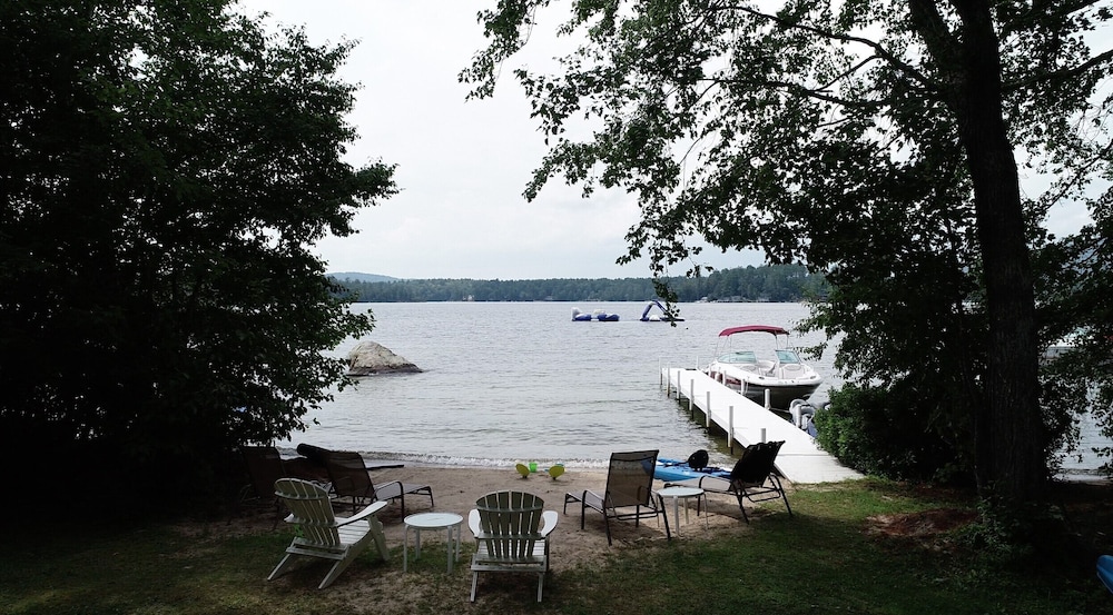 Mountain View Lakefront Condo with Boat Dock Access Book Now