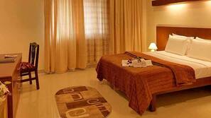 In-room safe, rollaway beds, free WiFi