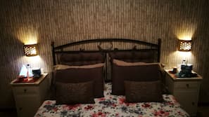 1 Schlafzimmer, hochwertige Bettwaren, Bügeleisen/Bügelbrett