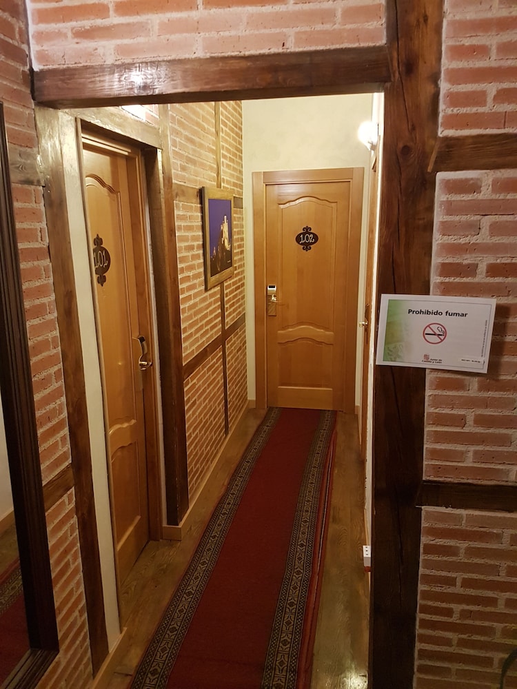 Imagen de Hostal Segovia (18 de 19)