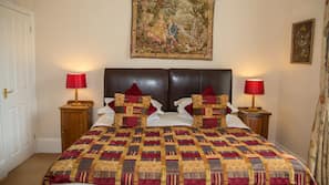Premium bedding, individually furnished, iron/ironing board, free WiFi
