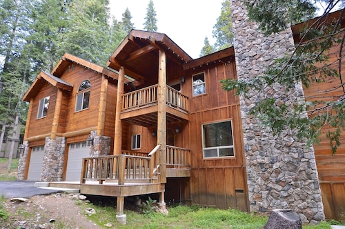 Check Expedia for Availability of Littleridge Lodge Apartment 5