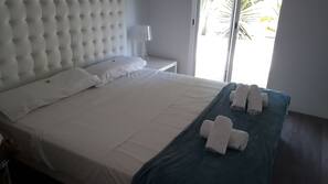 Free WiFi, linens