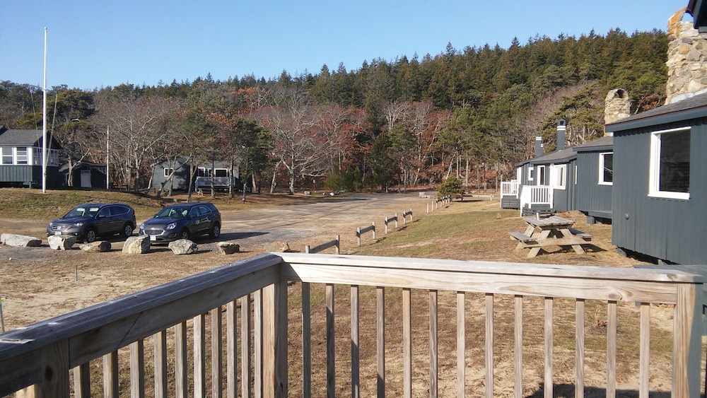 Driftwood Oceanfront Cottage at Popham Beach Spectacular views from