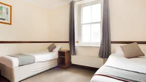Premium bedding, desk, iron/ironing board, free WiFi