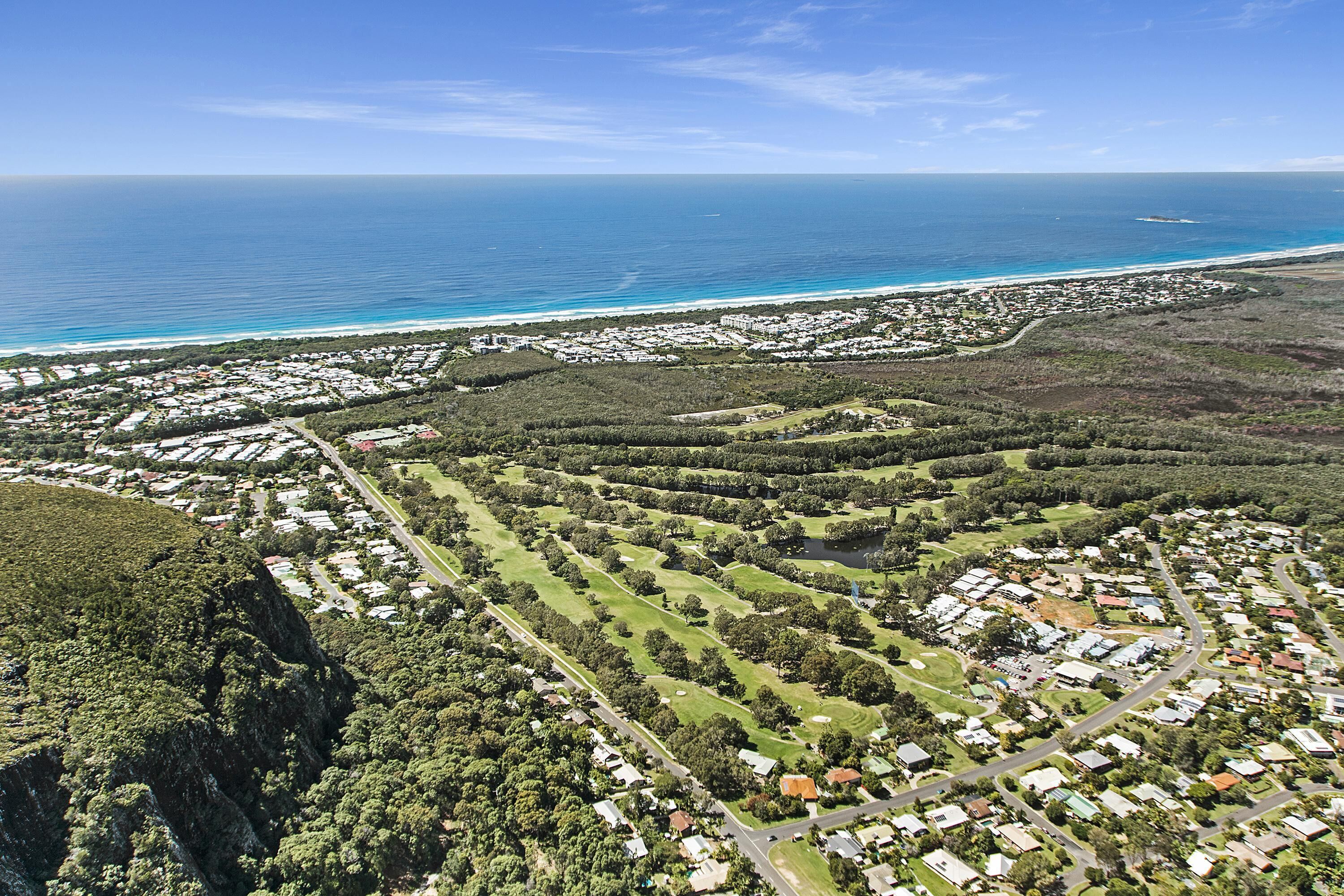 Growder Court 3 - Coolum Beach QLD - Free Wifi - Beach - Noosa - Australia Zoo - Mount Coolum - Sunshine Coast