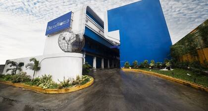 Hotel DreamWorld Las Pinas