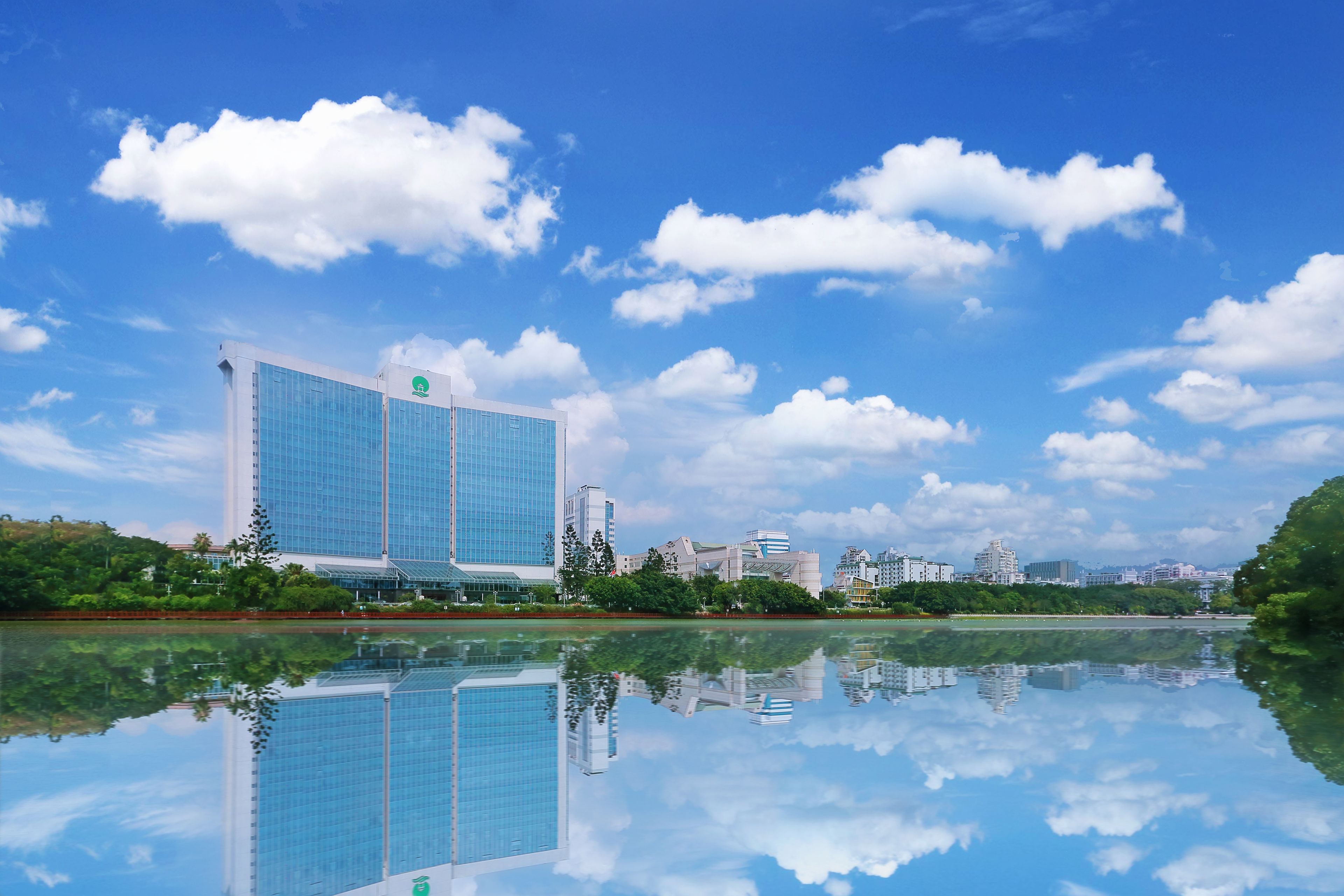 Fuzhou Lakeside Hotel in Fuzhou, China