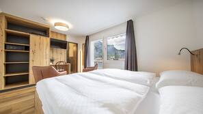 In-room safe, free WiFi