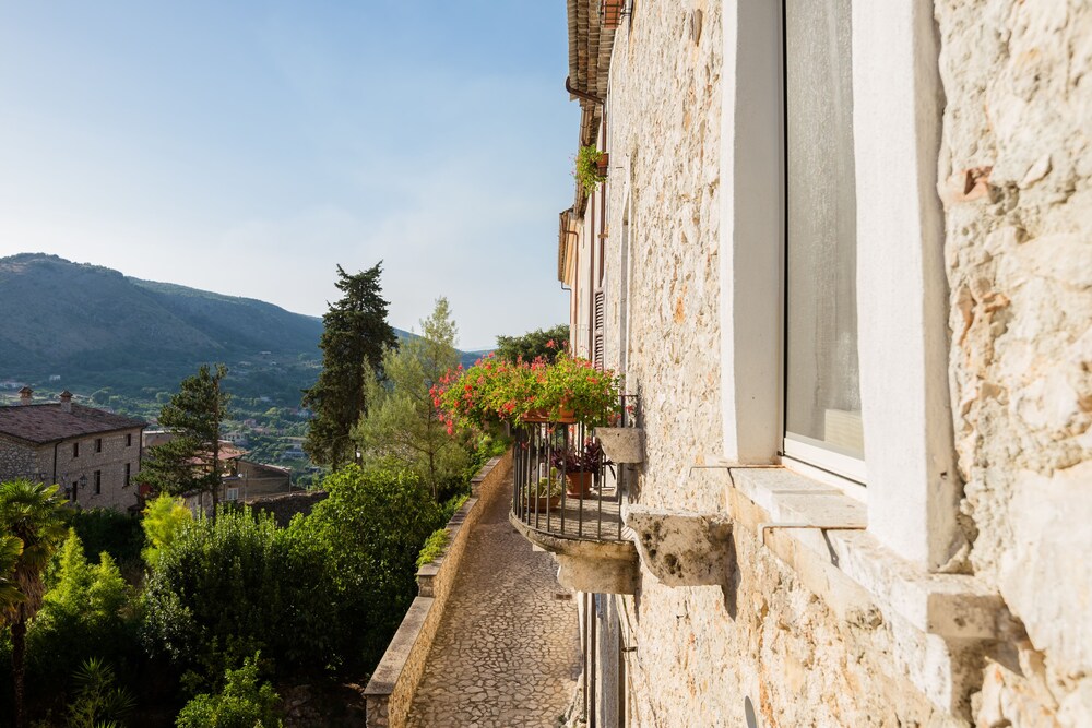 Nena' Al Borgo Castello