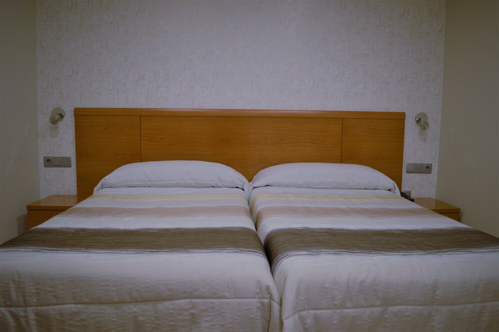 Hotel Ciudad De Plasencia In Plasencia Hotel Rates Reviews On Orbitz