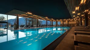 Piscina coperta, piscina all'aperto