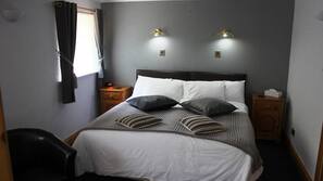 Free WiFi, linens