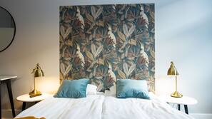 Iron/ironing board, free WiFi, linens