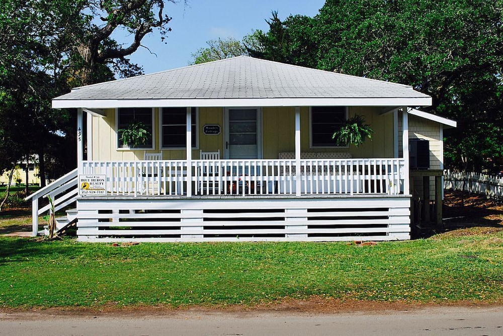 last minute pet friendly cottages