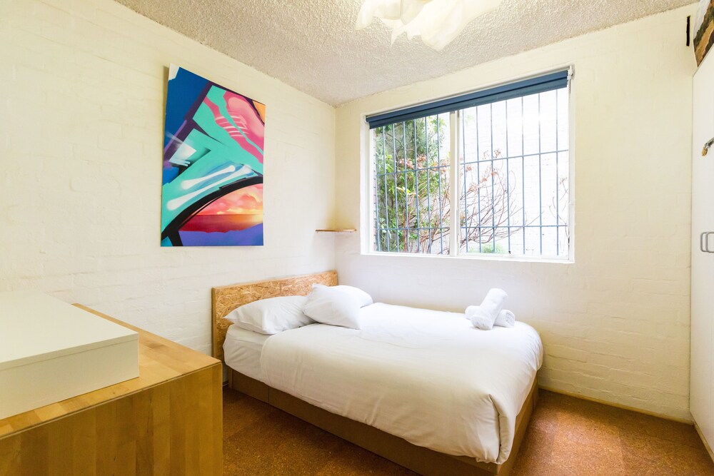 REID, Fitzroy Studio Apartment