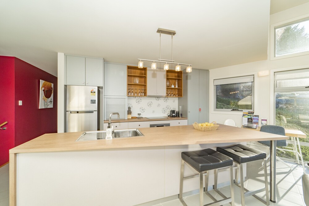 Launceston Views Townhouse 2 Deals & Reviews (Launceston, AUS) Wotif