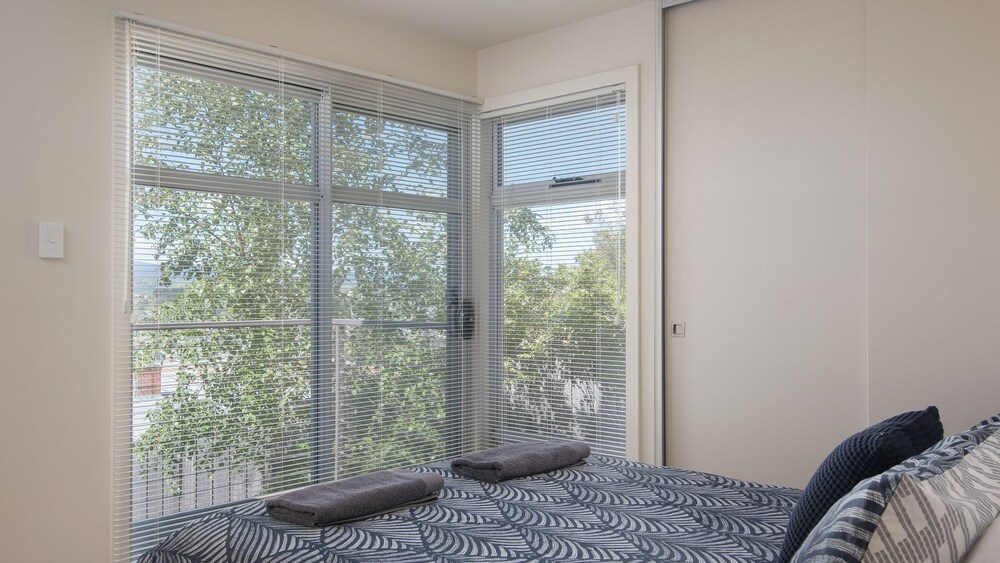Launceston Views Townhouse 2 Deals & Reviews (Launceston, AUS) Wotif